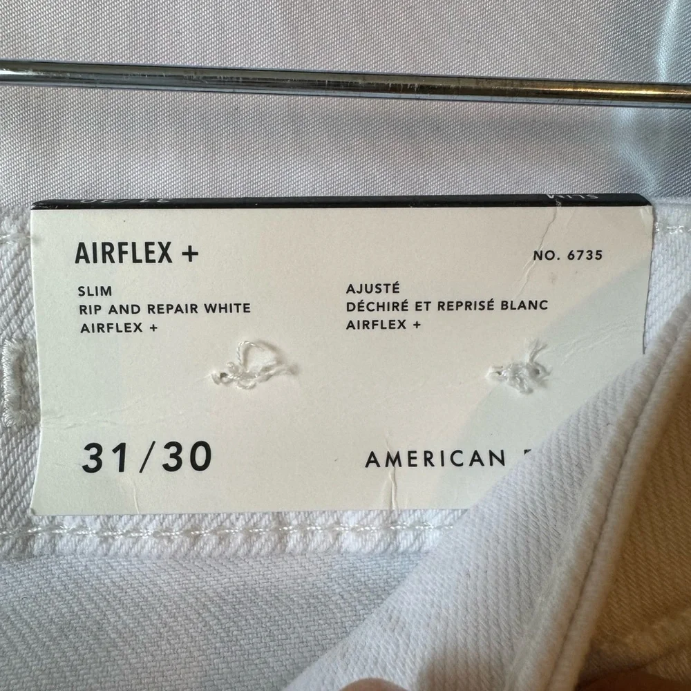 American Eagle Outfitters Men's White Slim Straight Ripped Jeans